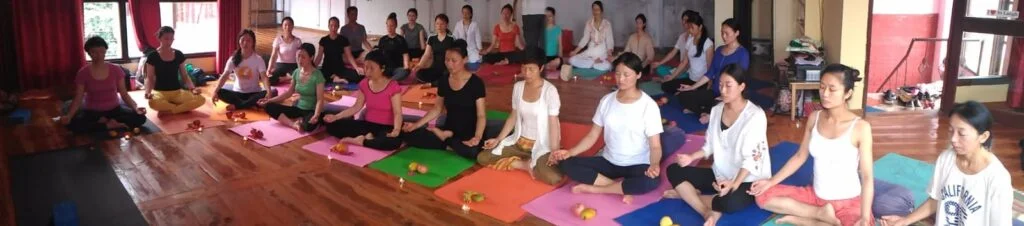 100 Stunden Yogalehrer Ausbildung Indien